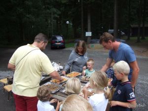 UA140801barbeque24.JPG